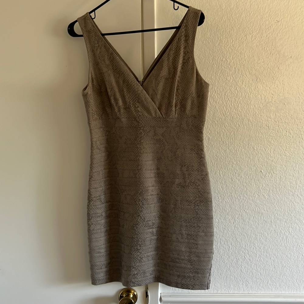 Express snake print body on dress